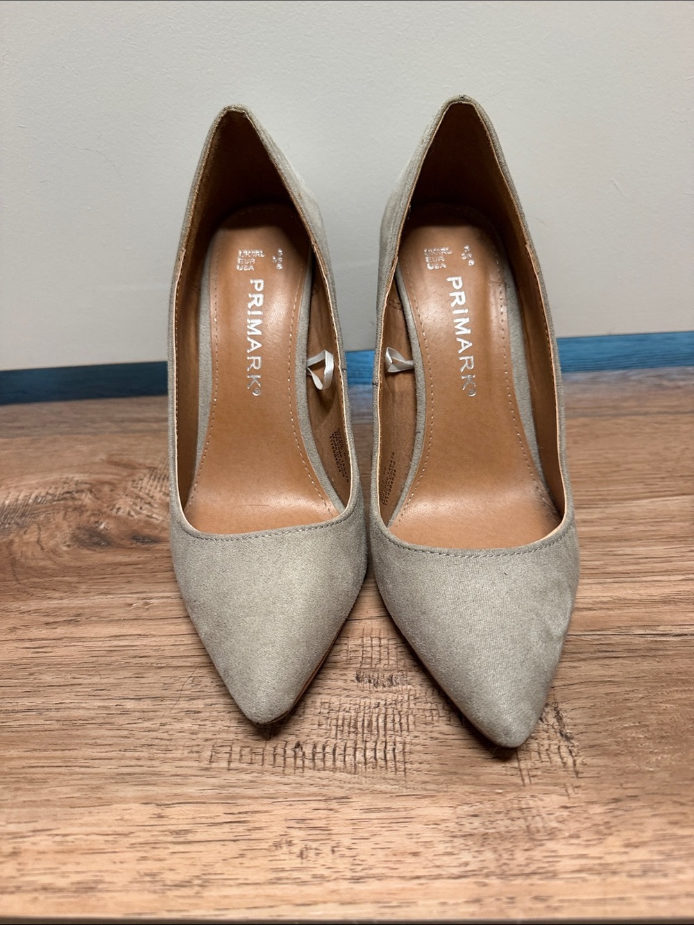 Primark Women's Pointed Toe Pumps in Taupe Suede